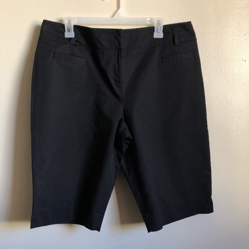 APT 9 BLACK BERMUDA SHORTS 16